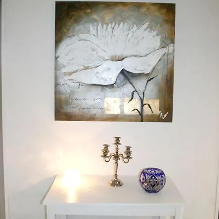 Elegante A Avec Piscine Vila Léobard