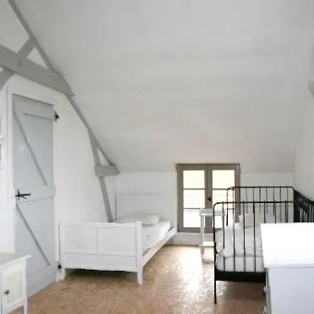 Vila Elegante A Avec Piscine Léobard