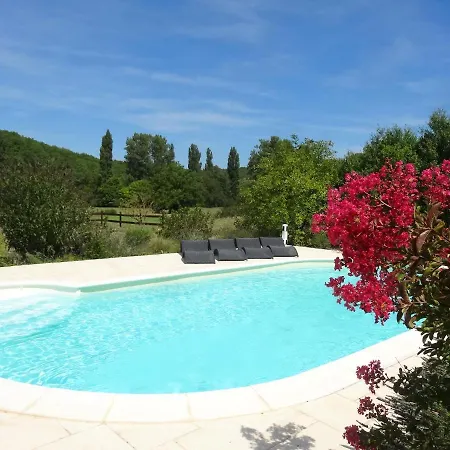 Elegante A Avec Piscine Leobard